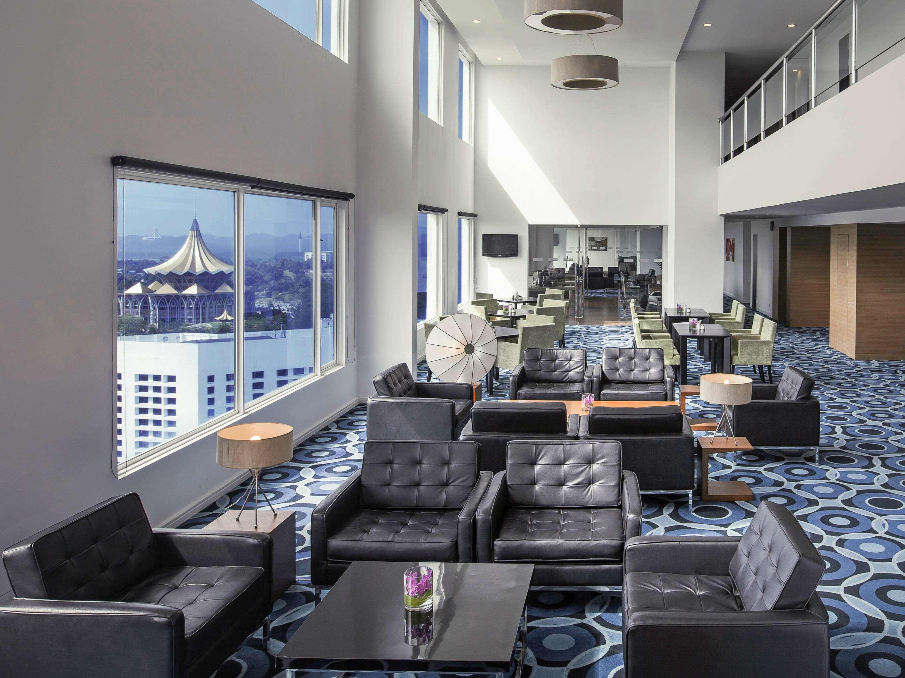 Hotel Pullman Kuching Exterior foto Club Lounge at the Westin Palace, Madrid