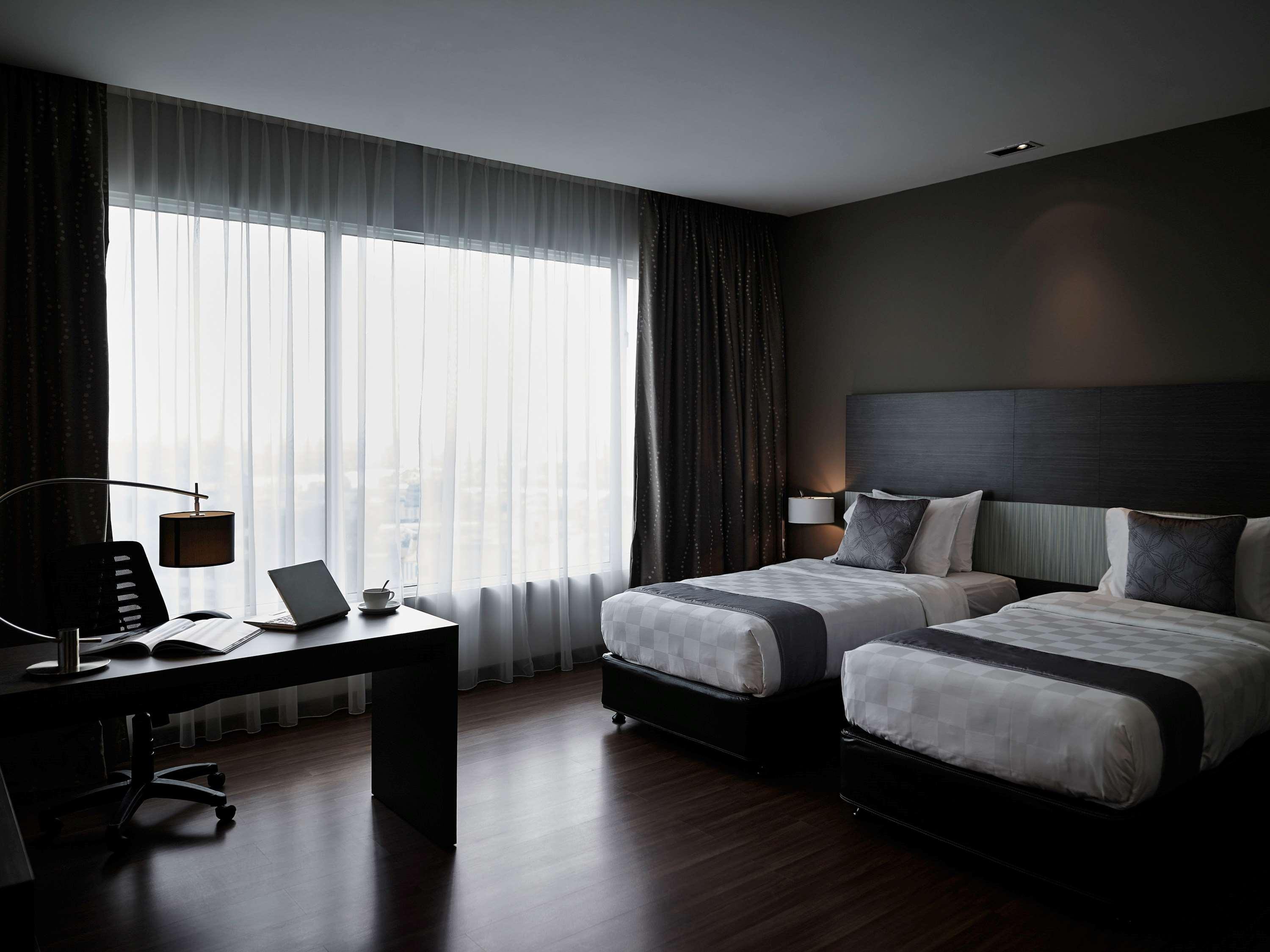 Hotel Pullman Kuching Exterior foto Deluxe Room